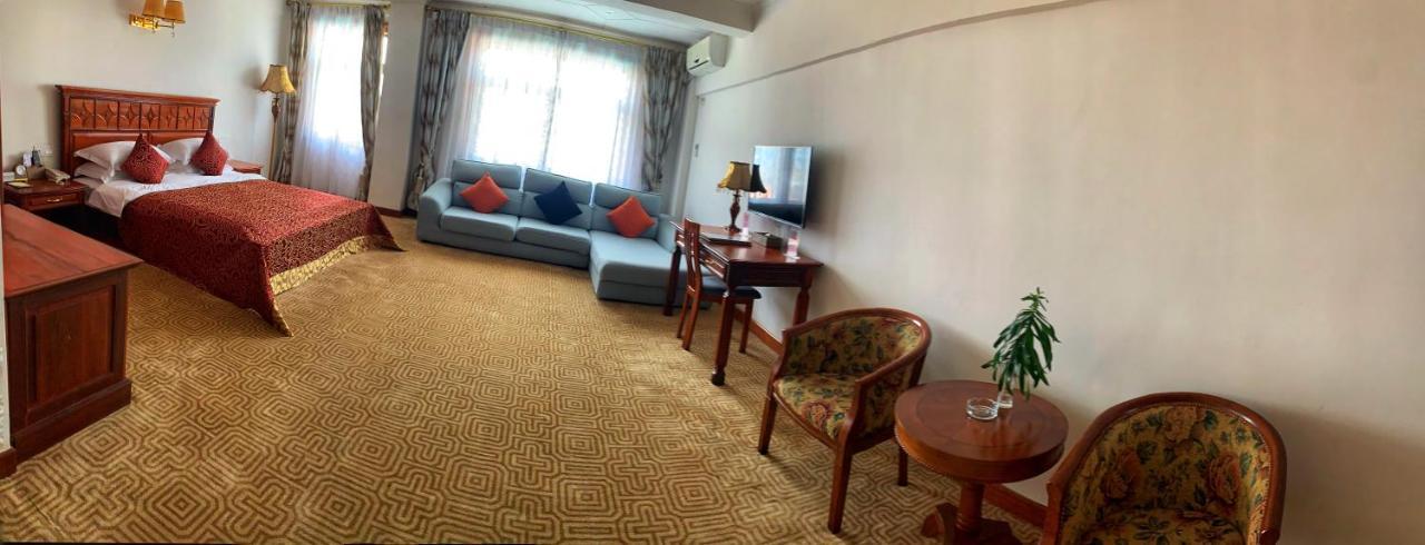 Asia & Africa Hotel أنتاناناريفو المظهر الخارجي الصورة
